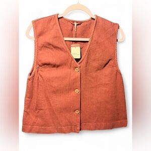 New 
Free People Terracotta Sleeveless Button-Up vest 
Summer vibes